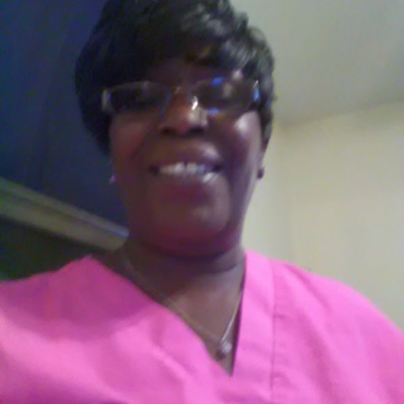 Meet your Posher, Cassandra - Picture 1 of 1